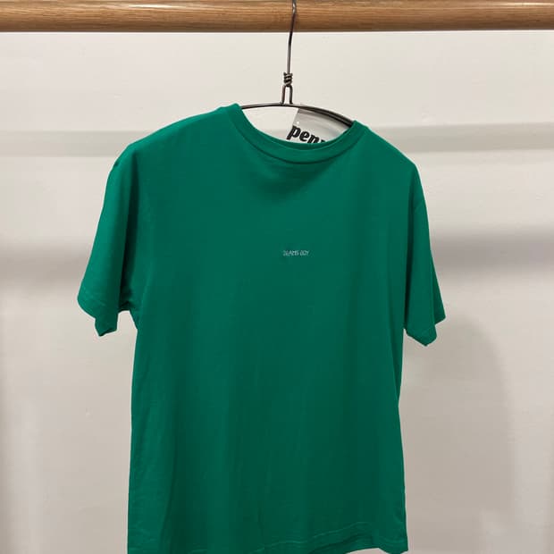 beams boy green tee