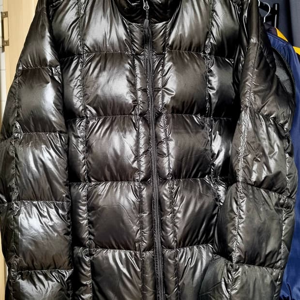 디네댓 경량패딩