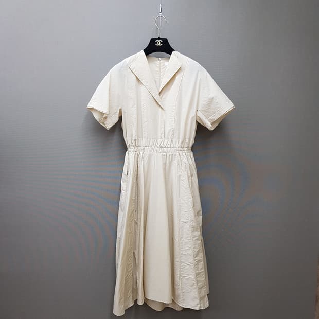 한섬 SJS 2022 스모킹 밴딩 반팔 플레어 원피스 76-90-155