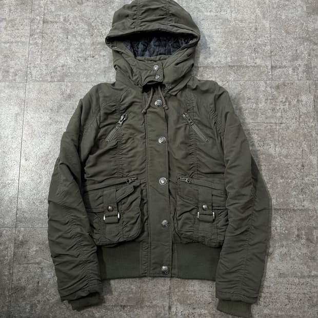 와이투케이 유틸리티 포켓 셔링 푸퍼 자켓