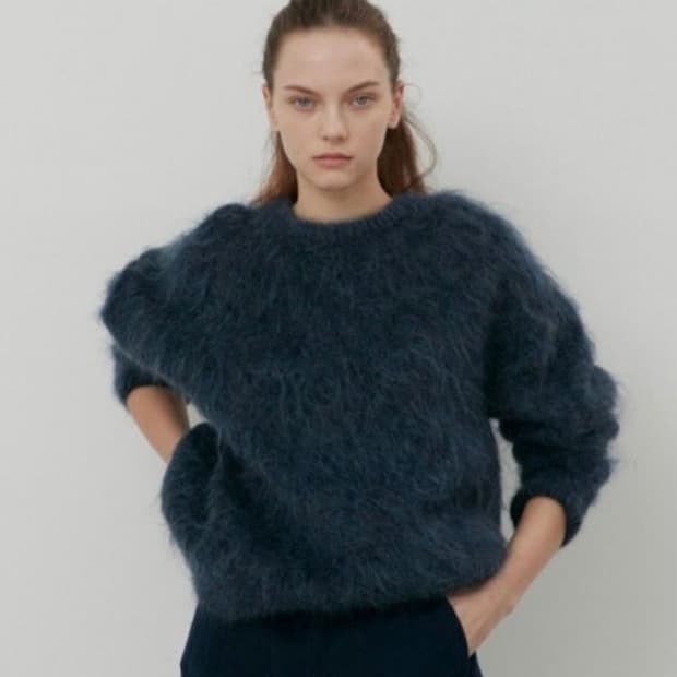 시엔느 쉐비 모헤어 니트 팝니다.