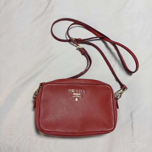 프라다 미니 크로스백 레드
