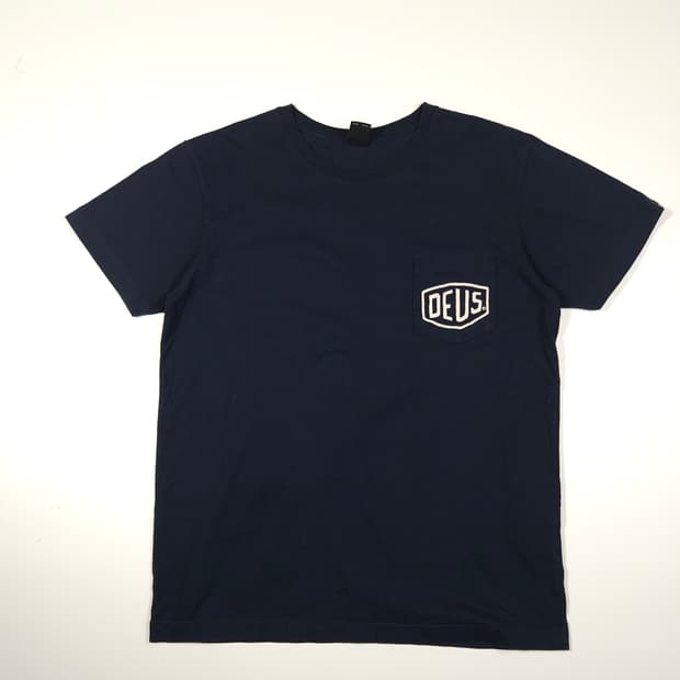 데우스 엑스마키나 네이비 반팔 티셔츠 