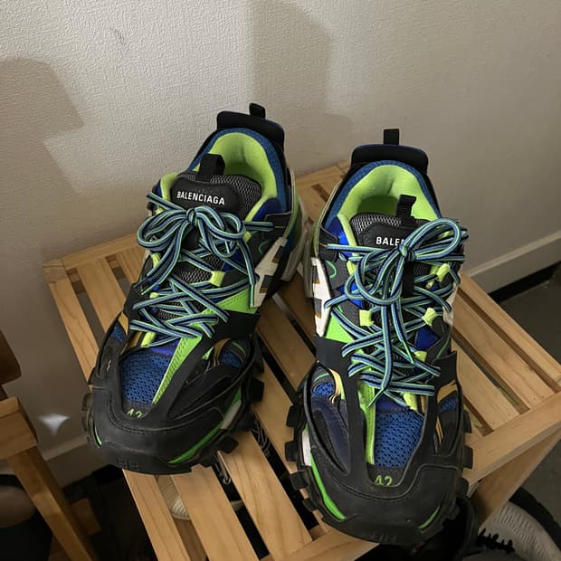 발렌시아가 트랙슈즈 42사이즈