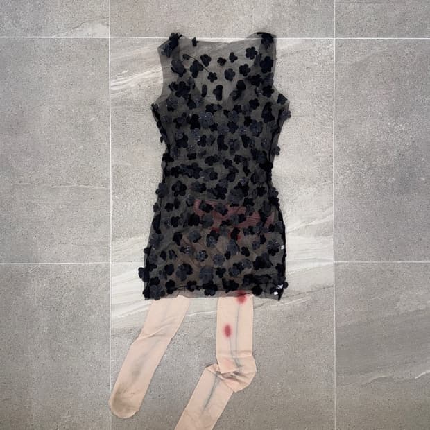 Black popcorn flower mesh sleeveless ops