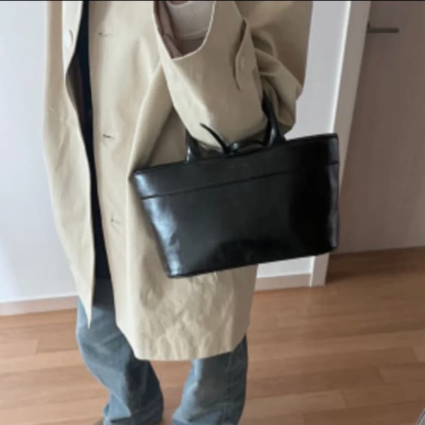 새상품 썸웨어버터 디어토트백 블랙