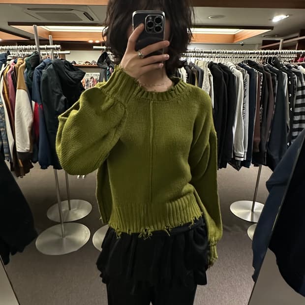 OS)RETRO GIRL 빈티지 데미지 크롭 스웨터