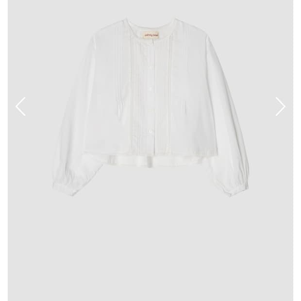 쏘딩키브레드 블라우스 Mila White Crop Blouse