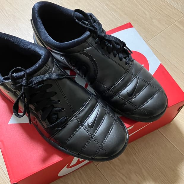 나이키 토탈 90 IM7595-002