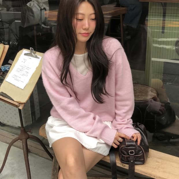 파운더스 아멜리 알파카 브이넥 니트 핑크