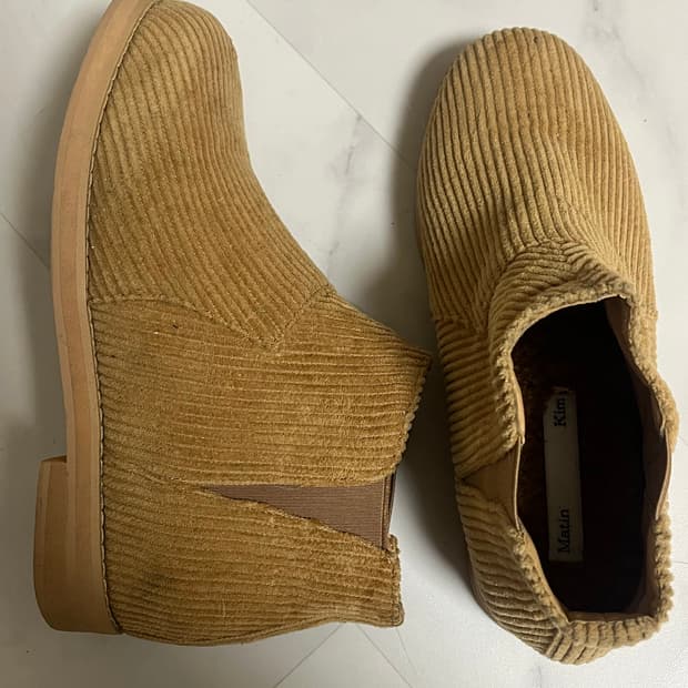 마뗑킴 코듀로이 앵클 부츠