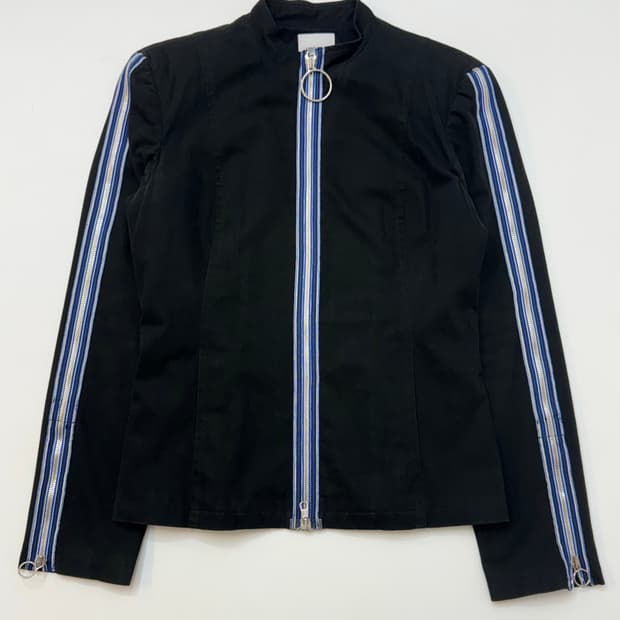 Moschino 모스키노 블랙컬러 스트라이프 디테일 집업 자켓