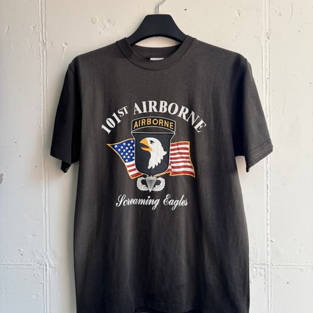 UNITED ATHLE t-shirt