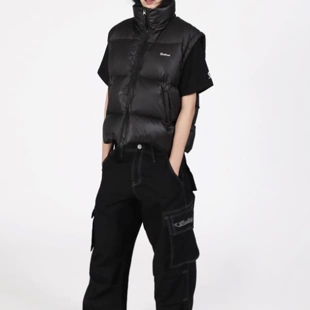 배드블러드 디테쳐블 슬리브 다운 푸퍼 패딩 블랙