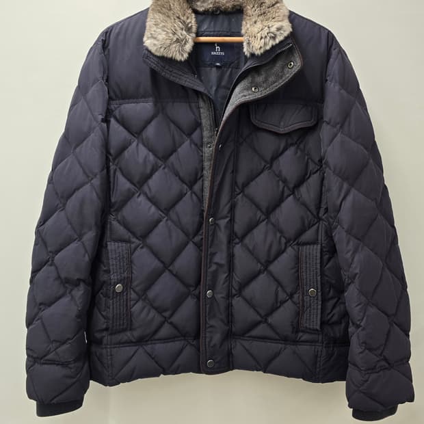 헤지스 남자 덕다운 패딩.
싸이즈 100~105  
