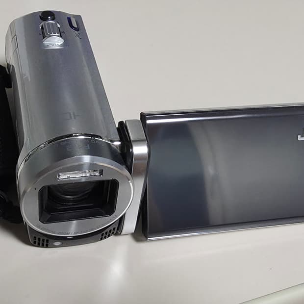 JVC 에버리오 GZ-HM880 빈티지 캠코더