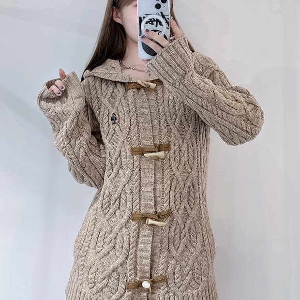 티니위니 베이지 스몰로그 더플 니트 코트