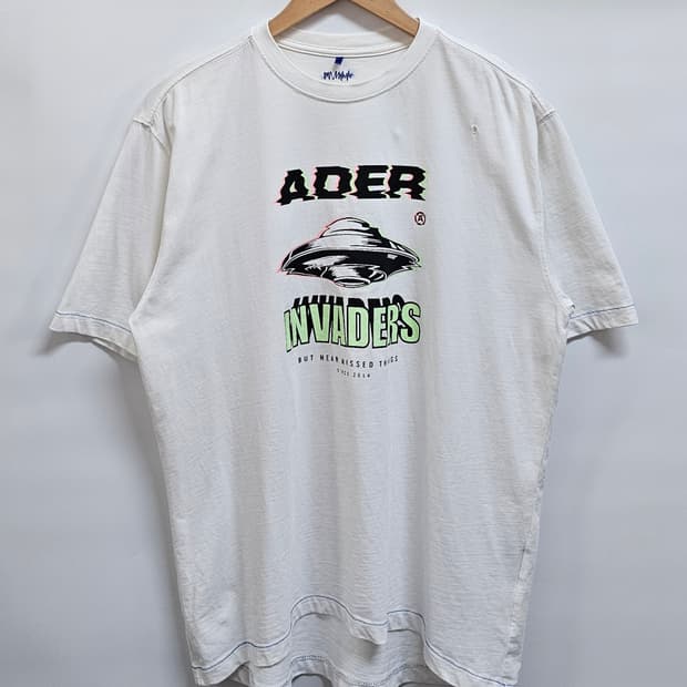 아더에러 스페이스 인베이더 반팔 티셔츠 A2