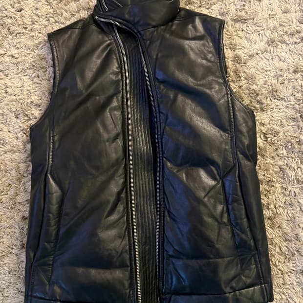 릭오웬스 양가죽 몰리노 패딩조끼