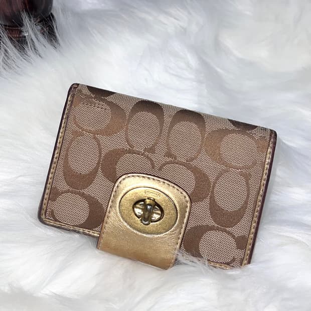 90s coach 시그니처 턴락 골드 캔버스 레더 월렛 반지갑