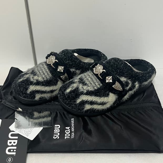 [0]토가풀라 x 수부 25fw 니트 슬립온/블랙