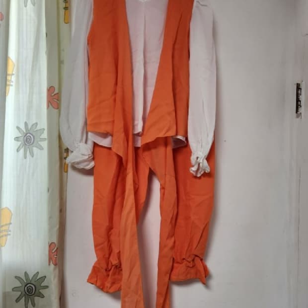 무용복 조끼 바지 세트 + 화이트 블라우스