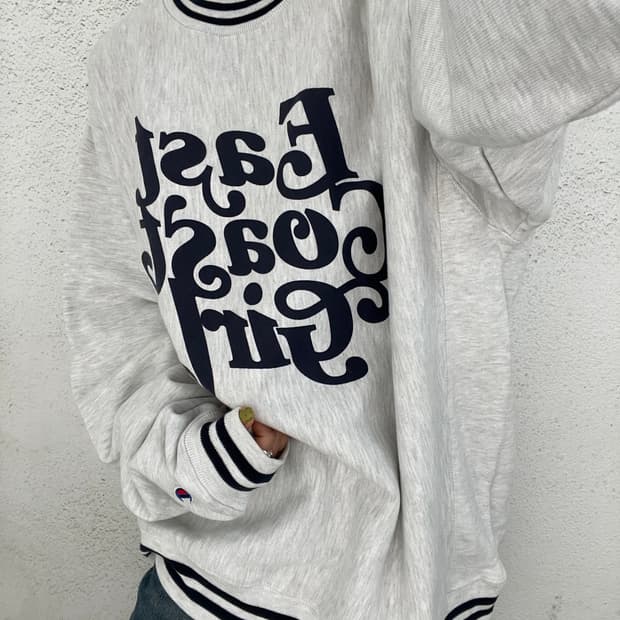 챔피온 x 바스툴 스포츠 East Coast Girl 리버스 위브 크루넥