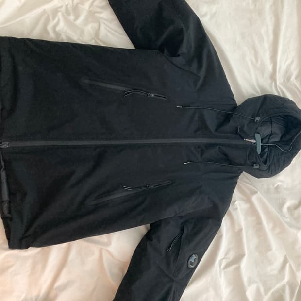 CP컴퍼니 패딩 52사이즈