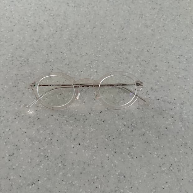LA eyeworks 투명테 안경