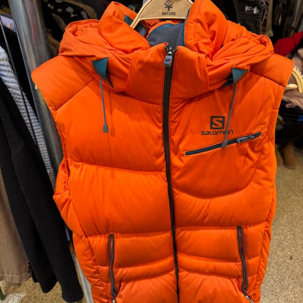 살로몬 패딩조끼