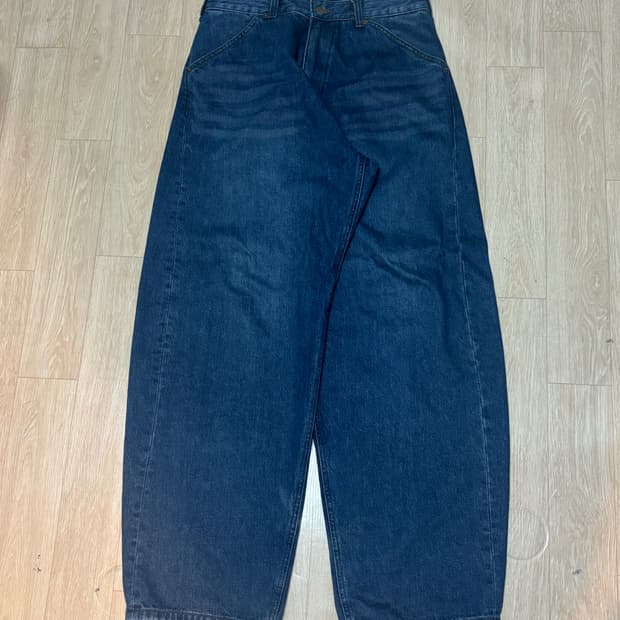 해칭룸 와이드커브드진 3