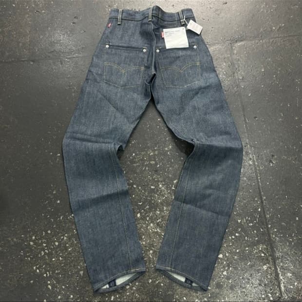 (새상품)리바이스 엔지니어드 진 데드스탁 슬림핏 28사이즈