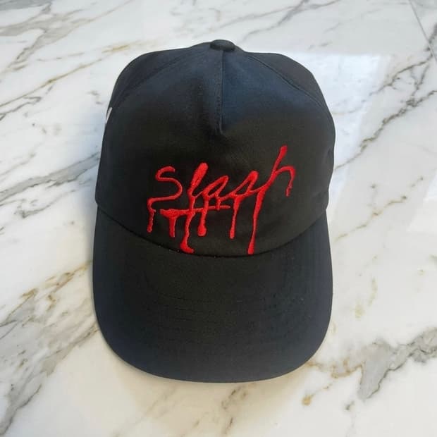 더뤡코즈 슬래쉬캡