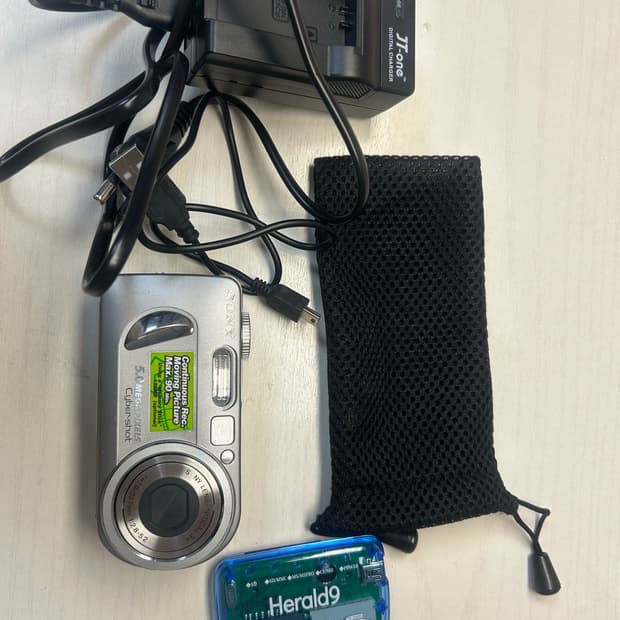 소니 사이버샷 p10