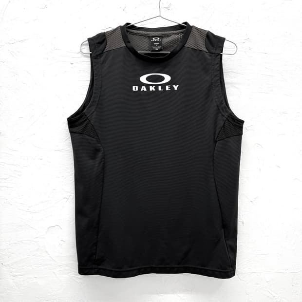 oakley 슬리브리스