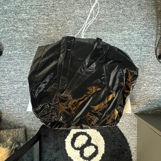 하  아카이브 숄더백