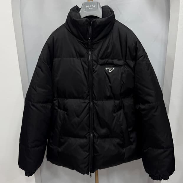 프라다 삼각로고 나일론 리버서블 양면 패딩 M  