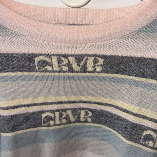 GROVE(그로브) grvr 로고 스트라이프 니트 핑크 