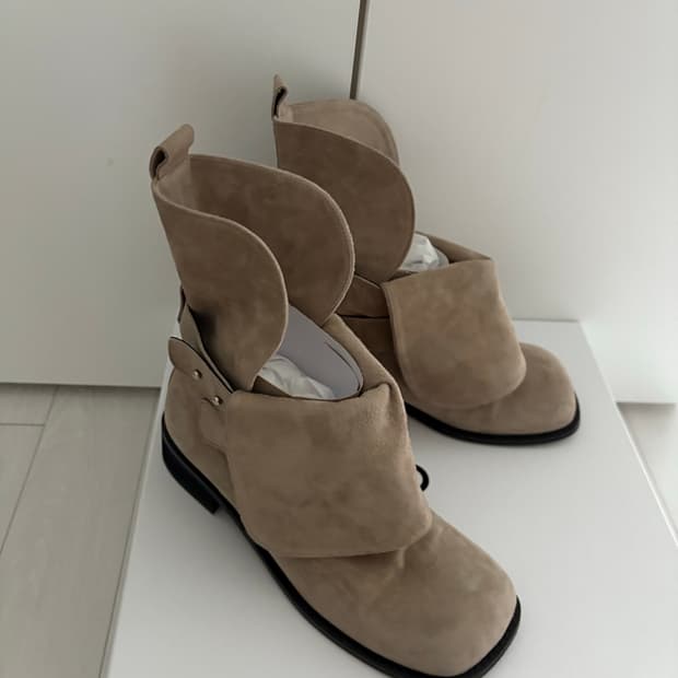 세릭 부츠 CERRIC FOLDING SHORT BOOTS / BEIGE