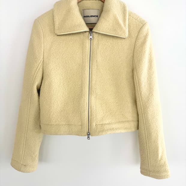 인사일런스 자켓