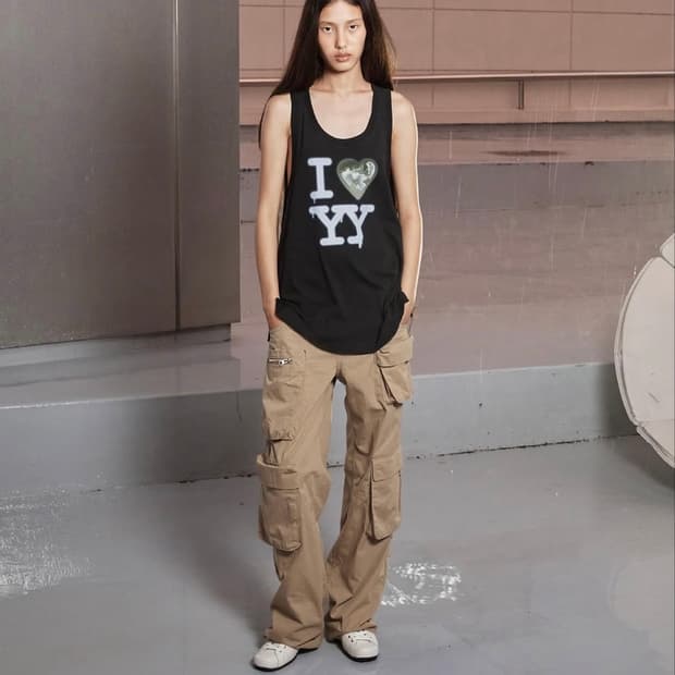 Open yy sleeveless black