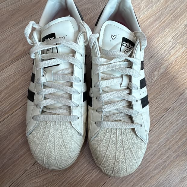 아디다스 슈퍼스타 앙드레