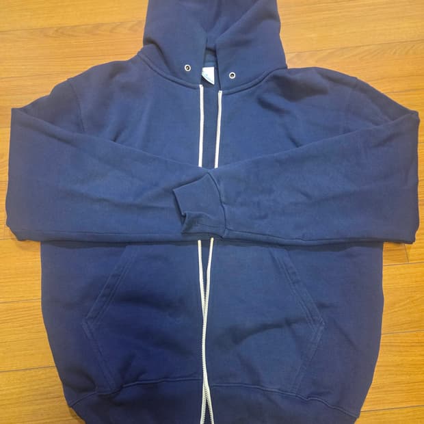 토마스모어 후드집업