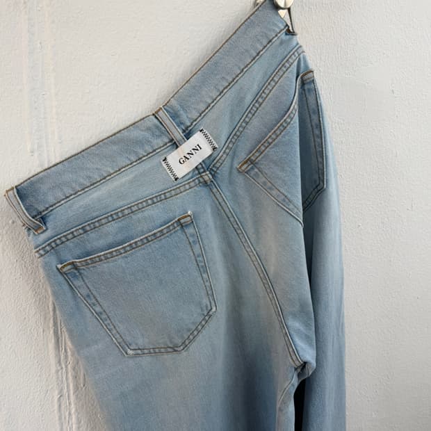가니 하이웨스트 부츠컷 데님 팬츠 