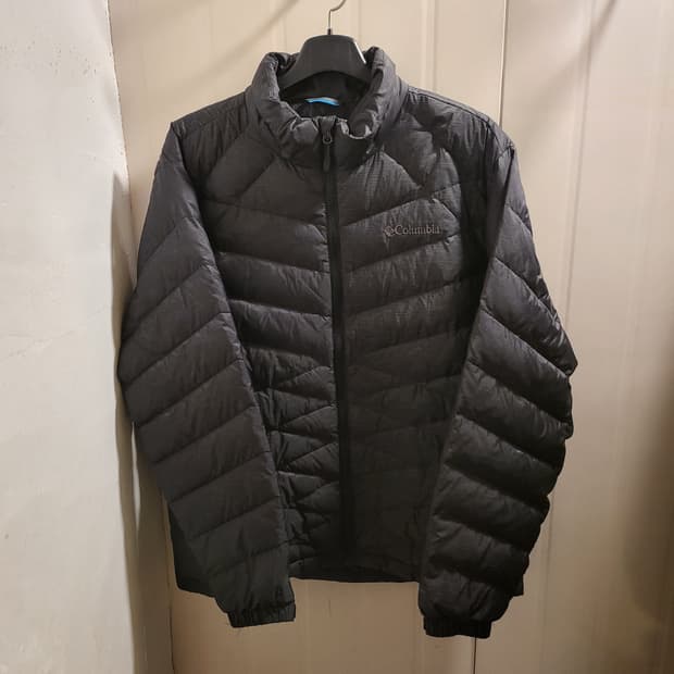 컬럼비아 경량 패딩