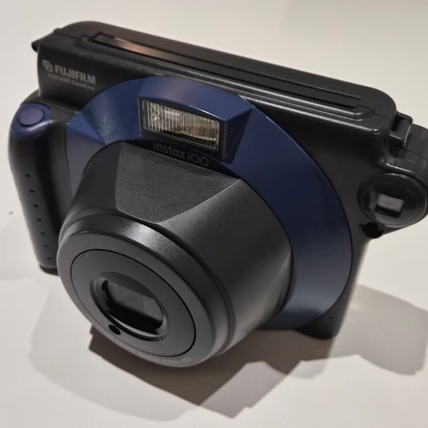 작례O 후지필름 인스탁스 100 와이드 폴라로이드 필름카메라 필카 빈티지