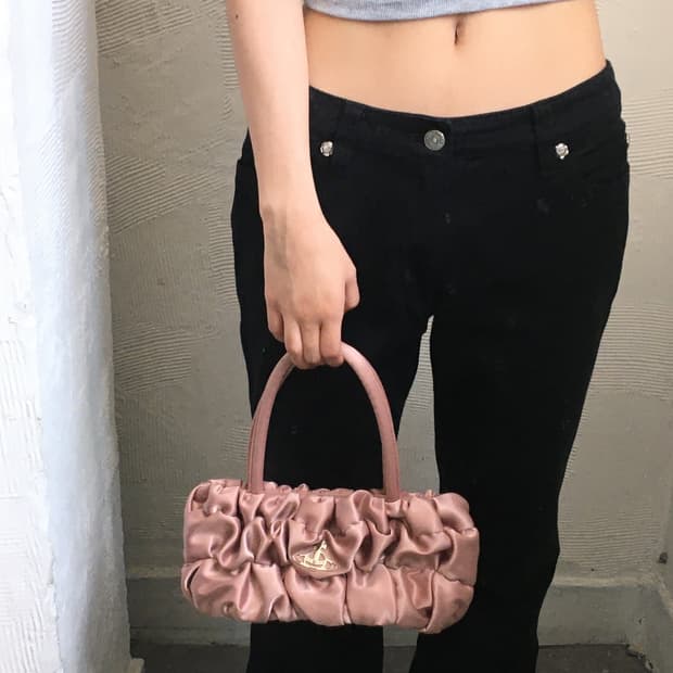 Vivienne Westwood 비비안웨스트우드 핑크 사라 셔링 백