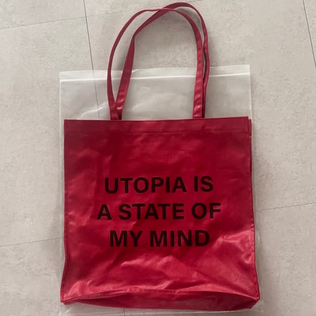 필인더블랭크 utopia tote bag