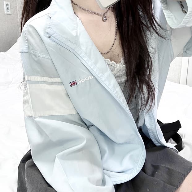 리복 빅로고 뮤트하늘 바람막이