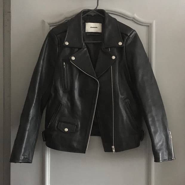 비바스튜디오 천연 가죽자켓 L사이즈 미사용